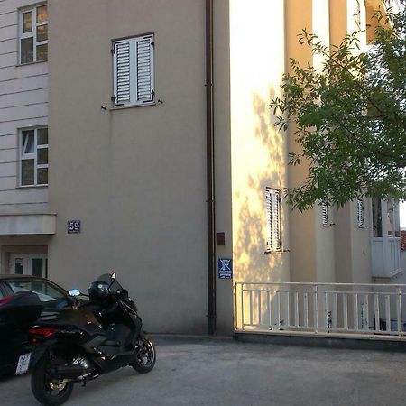 Apartment Viki Makarska Exteriör bild