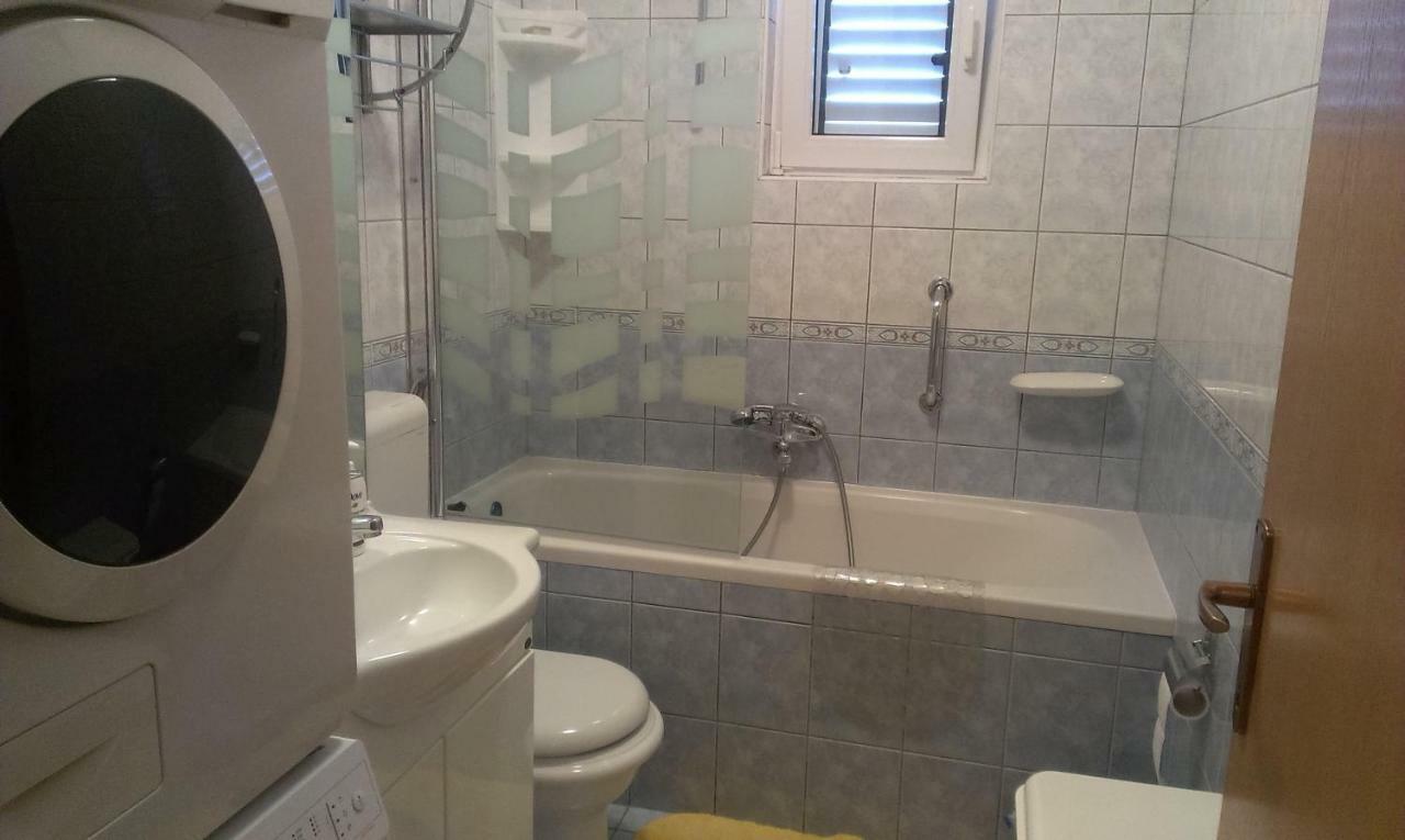 Apartment Viki Makarska Exteriör bild